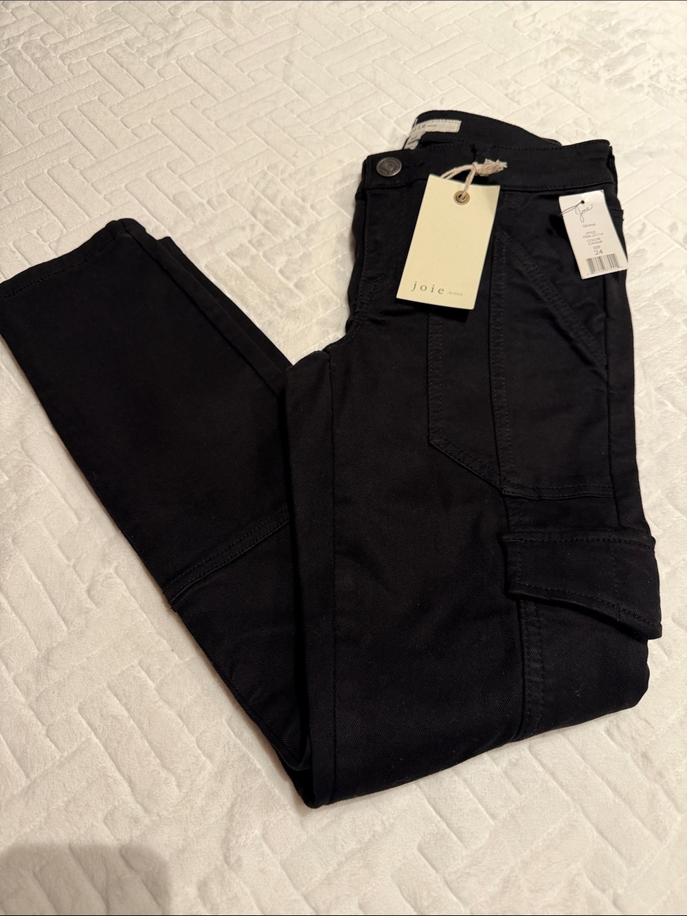 Joie women’s Black Slim Cargo Pants size 24 NWT